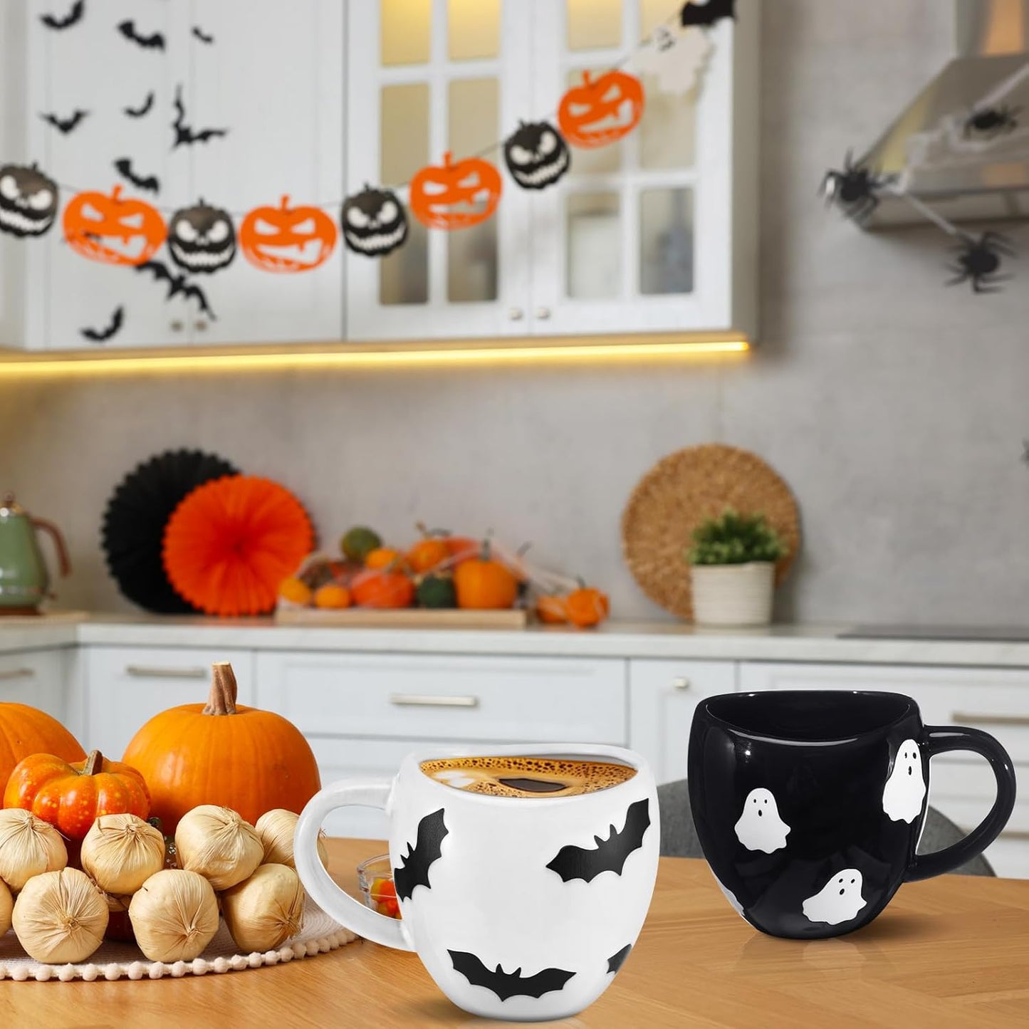 2 Pack Halloween Coffee Mug 14 oz Ceramic Ghost Bat Mug Black White Ghost Bat Drinking Cups Cute Holiday Cup Sets for Halloween Party Table Centerpieces Housewarming Gift