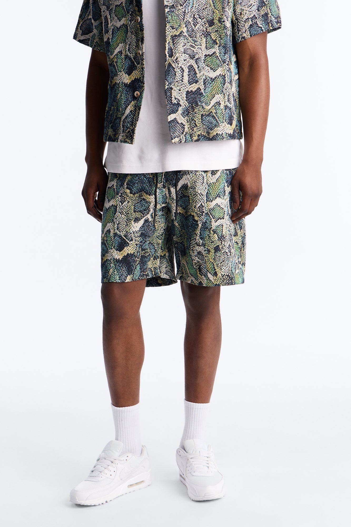 https://cdn.shopify.com/s/files/1/0293/9277/files/04-10-26_S3_27_FW26S505TAP_Greencombo_LR_DJ_11-59-46_55658_PXF.jpg?v=1776184951