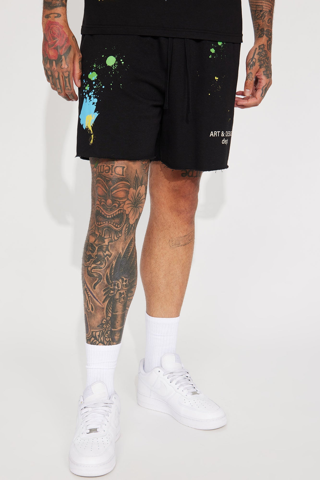 https://cdn.shopify.com/s/files/1/0293/9277/files/04-24-23Studio8_CB_PC_14-13-57_115_S244N_Black_P_1283_CM.jpg?v=1682620859