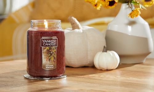 Yankee Candle Home Sweet Home Scented, Classic 22oz Large Jar Single Wick Candle, Over 110 Hours of Burn Time, Ideal for Fall, Outdoors, Home and Christmas Decorations