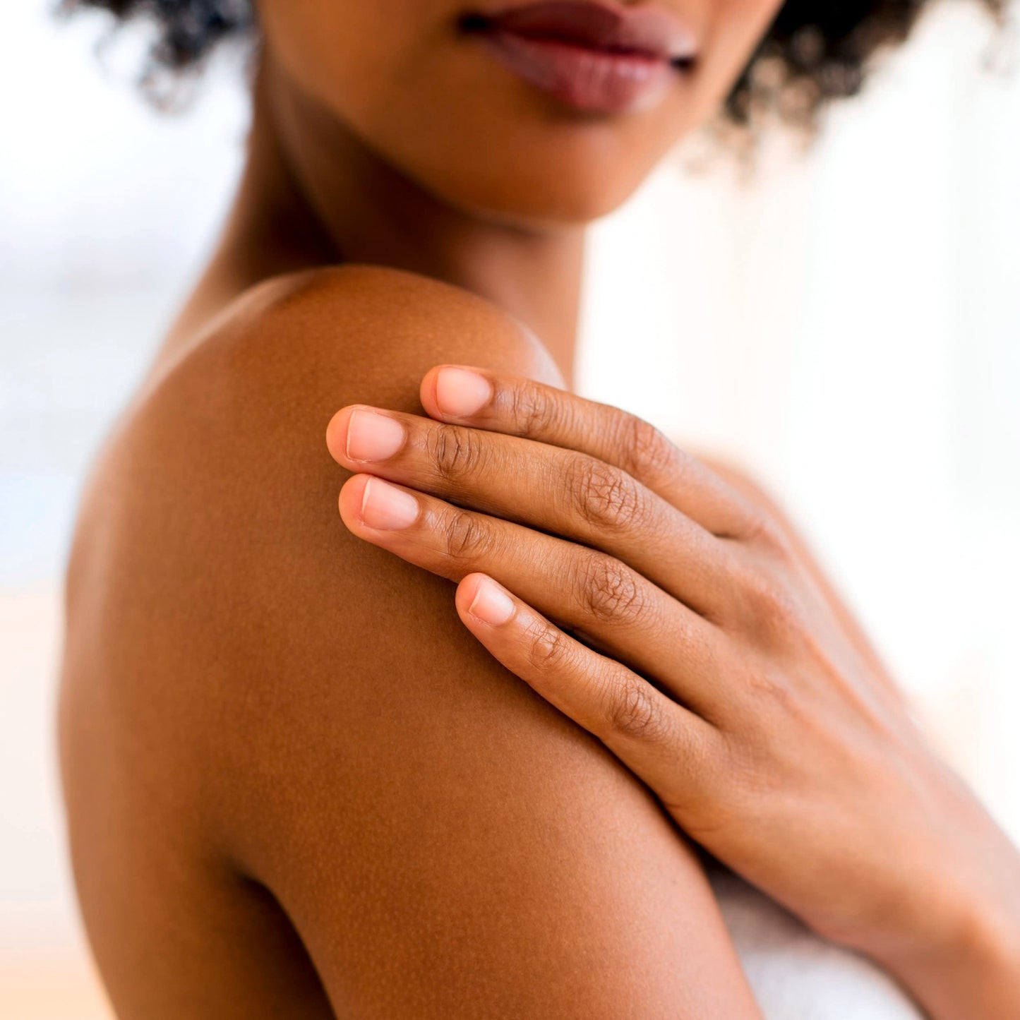 Olay Body Wash Age Defying with Vitamin E & B3 Complex, 24hr Moisturizing Formula, Promotes Visibly Smooth Skin, Ideal for Daily Use, 22 fl oz, (Pack of 2)