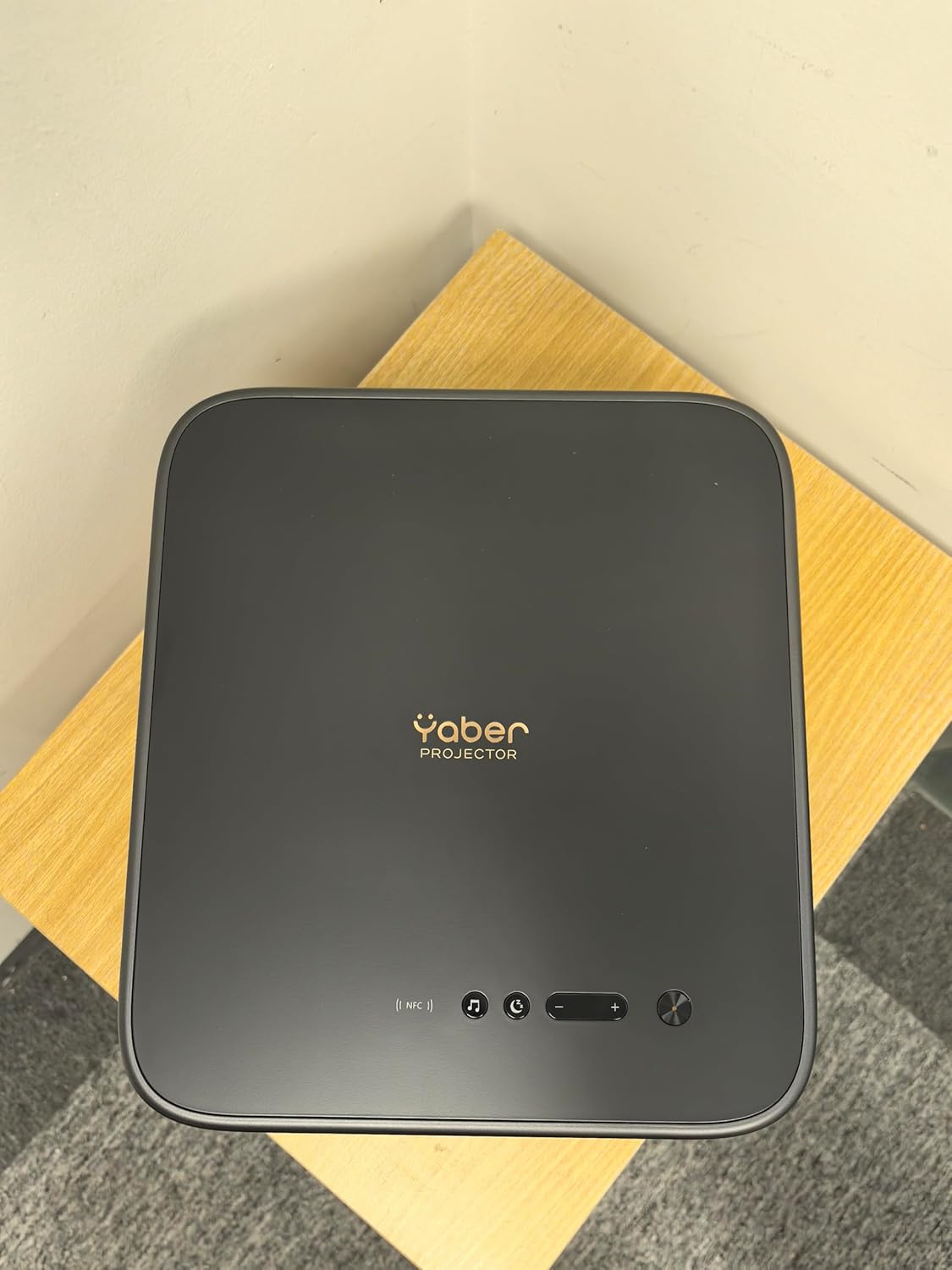 Yaber K3 Projector 1600 ANSI Smart Projector with Google TV, 30W Speaker Sound by JBL, Dolby Audio, Home/Outdoor Movie Projector with WiFi6 and Bluetooth, Auto Screen Adapation,Netflix 7000+app