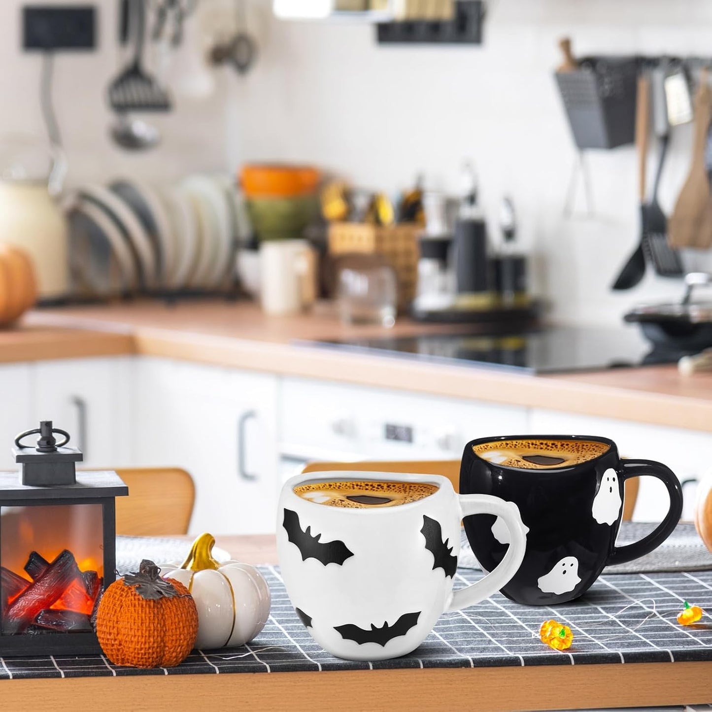 2 Pack Halloween Coffee Mug 14 oz Ceramic Ghost Bat Mug Black White Ghost Bat Drinking Cups Cute Holiday Cup Sets for Halloween Party Table Centerpieces Housewarming Gift