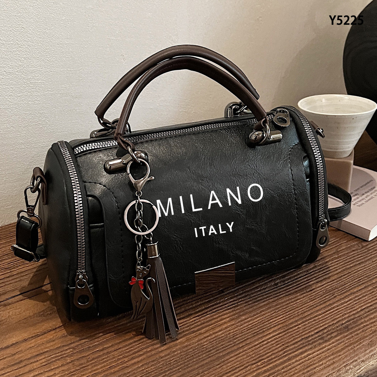 Men's Retro Crossbody Bag with Tassel Charm and Detachable Strap