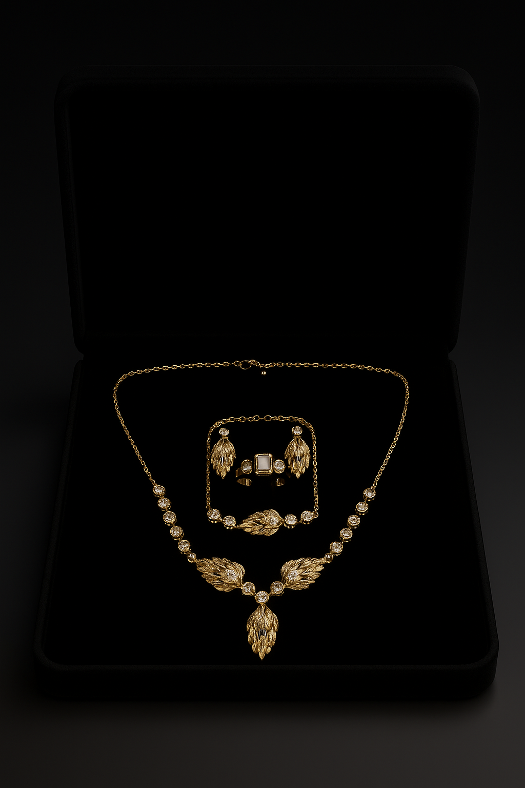 18 Karate Gold - Plated Elegant Leaf Jewelry Set